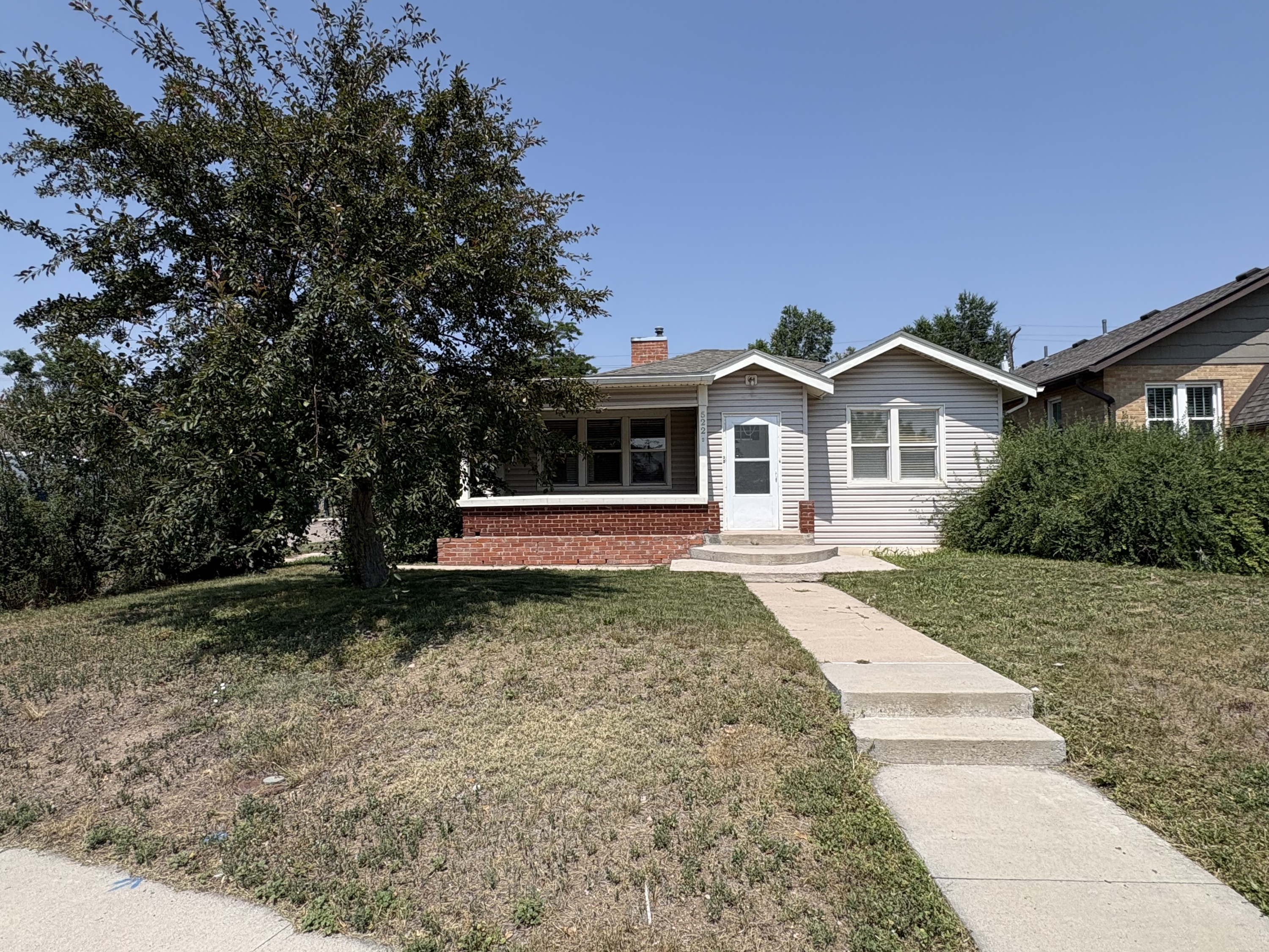 522 West Pershing Boulevard